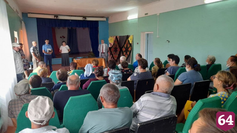 В саратовском поселке появится новый ФАП и решат проблему с водой