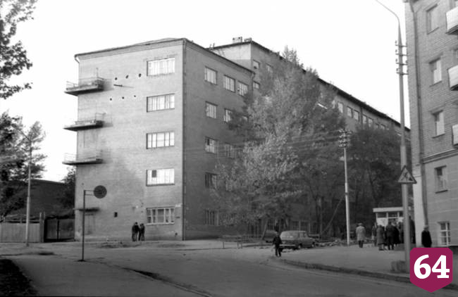 Жителей Саратова приглашают на прогулку вокруг живого памятника конструктивизма 