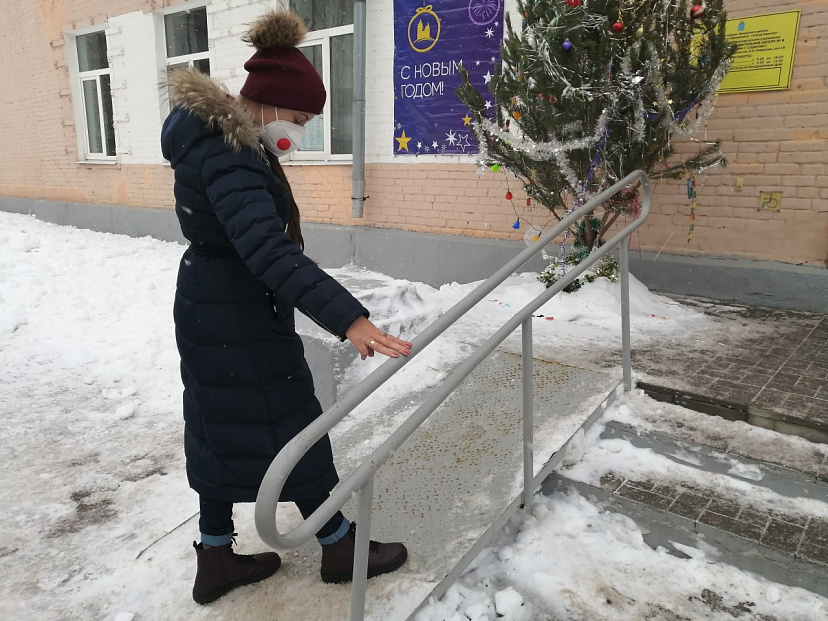 Саратовский министр оценила уборку снега около школ и детских садов