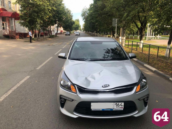 Под Саратовом «Киа» сбила женщину на пешеходном переходе