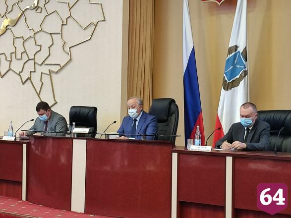 Саратовский губернатор потребовал подготовить школы к работе в пандемию   
