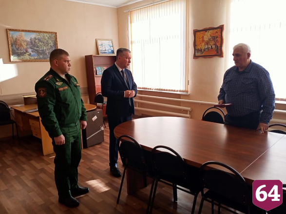 Саратовского участника СВО посмертно наградили орденом Мужества 
