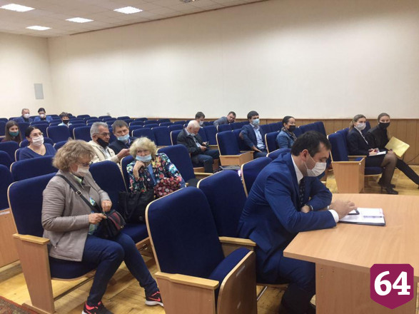  Подрядчику поручили работать без выходных на долгострое в Саратове  