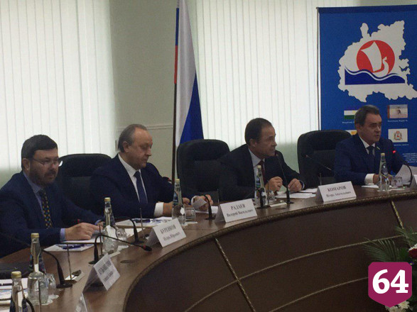 Полпред Комаров в Саратове обсудил с законодателями ПФО проблемы дольщиков