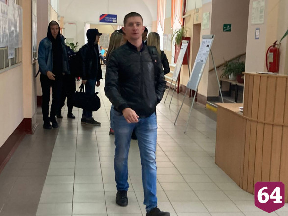 Саратовцы пришли на выборы до начала своего рабочего дня