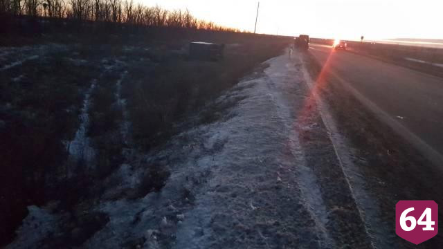 В перевернувшейся «Газели» пострадал молодой водитель