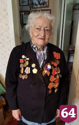Старейший донор Саратова сдала 11 литров крови за войну