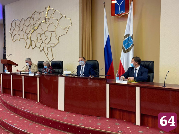 Более 100 пациентов с коронавирусом подключены к ИВЛ в саратовских больницах