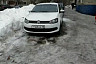 В Саратове автохамы массово заполонили тротуар