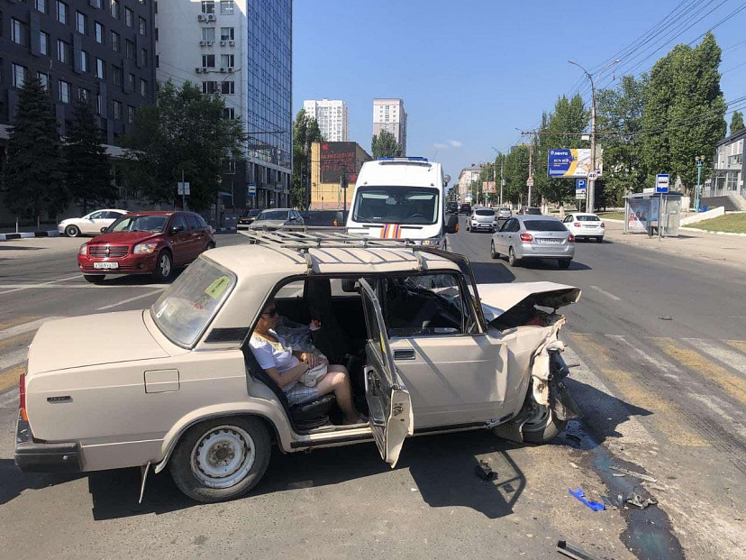 На Чернышевского в ДТП с «Жигулями» травмировался мужчина