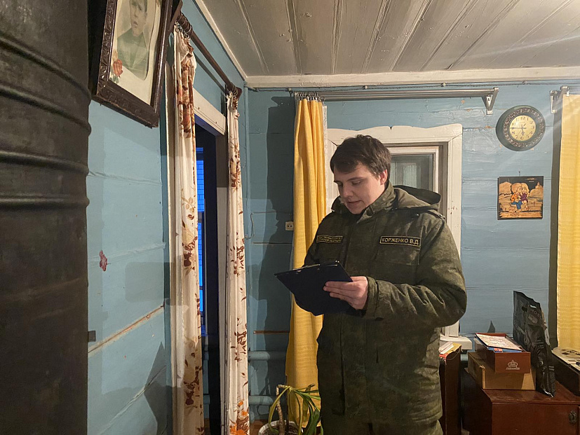 В частном доме обнаружили труп мужчины с разбитым лицом