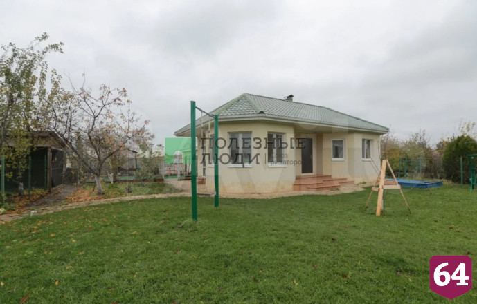 В селе под Саратовом продают дом за 60 миллионов