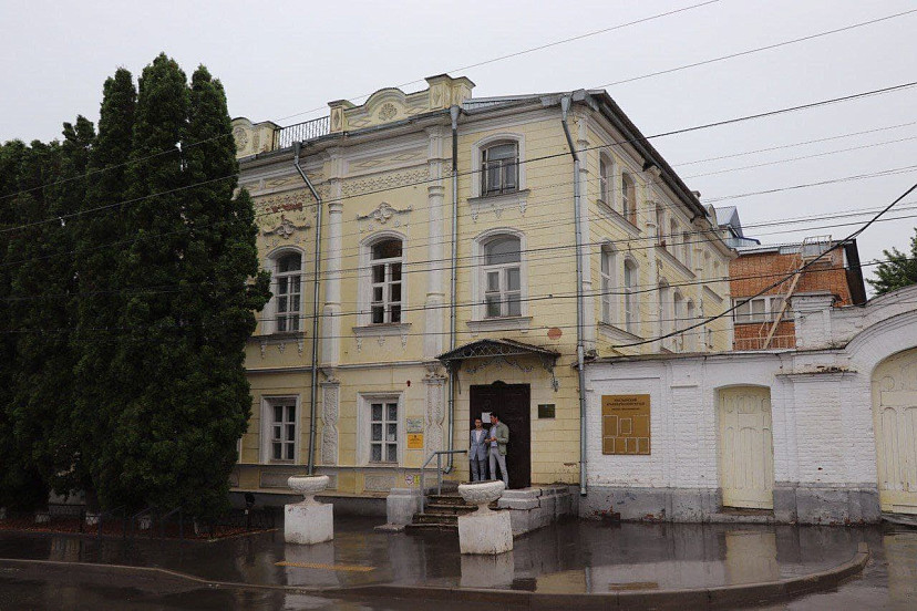 Депутату Госдумы стало стыдно за реставраторов краеведческого музея