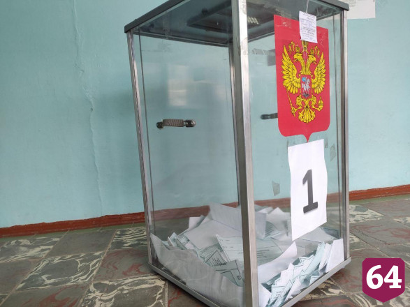Саратовцы идут голосовать по поправкам в Конституцию для влияния на будущее страны