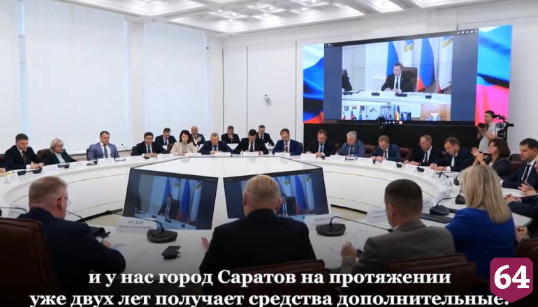 Губернатор потребовал составить список дорог для ремонта в Саратове в 2027 году