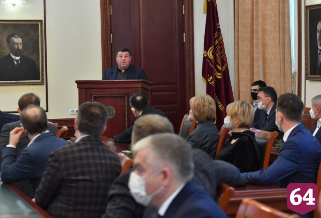 Губернатор обсудил подготовку кадров с ректором Московского медуниверситета 