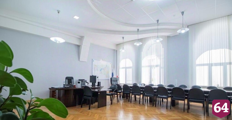 В Саратове продают часть здания Главпочтамта