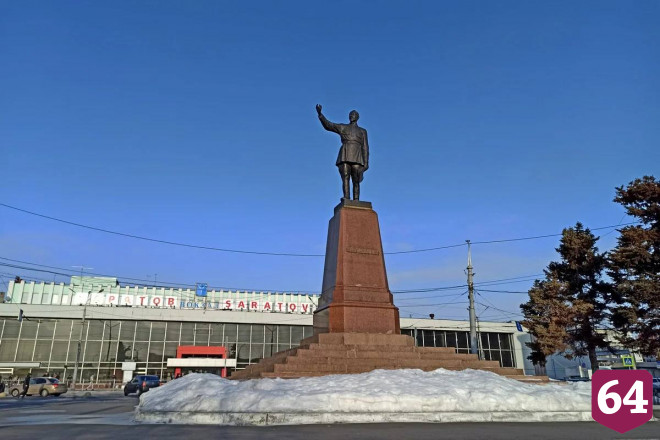 Блогера привлекли в Саратове цирк и старинная аптека