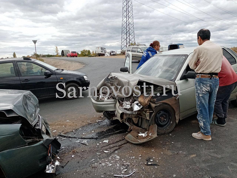На окраине Саратова трое человек разбились в ДТП 