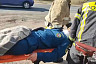 В Саратове пожарные разрезали крышу «Жигулей» для спасения пострадавших в ДТП
