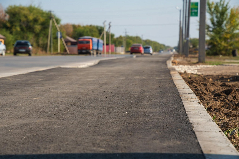 В Саратовской области завершается строительство тротуаров