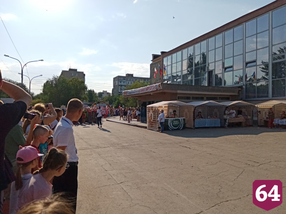 В Энгельсе провели парад национальностей 