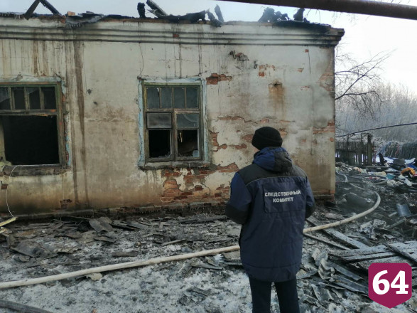 На пожаре в доме без газа и света погиб курильщик