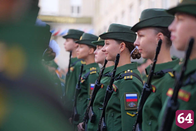 Первые курсанты Саратовского химучилища приняли военную присягу