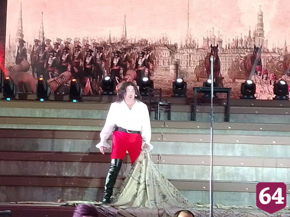 В Саратове прогремел салют в честь Петра Первого