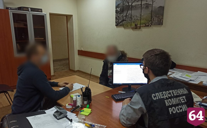 Житель Саратова убил женщину табуреткой и подлокотником от дивана