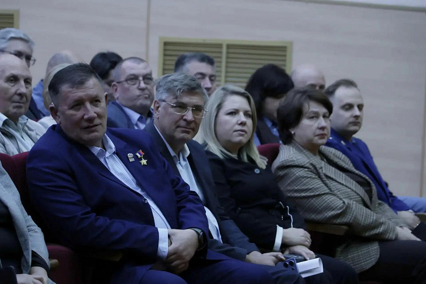Депутаты обсудили актуальные вопросы жителей Советского района