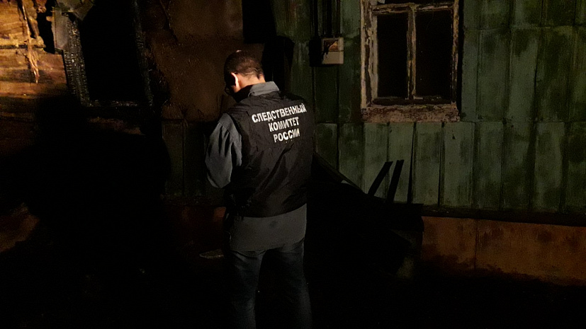 В сгоревшем доме на диване нашли труп 66-летнего саратовца