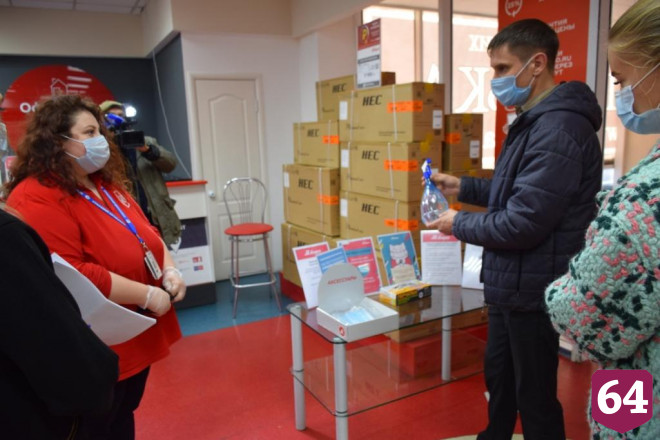 В саратовских ТЦ продолжают ловить нарушителей масочного режима