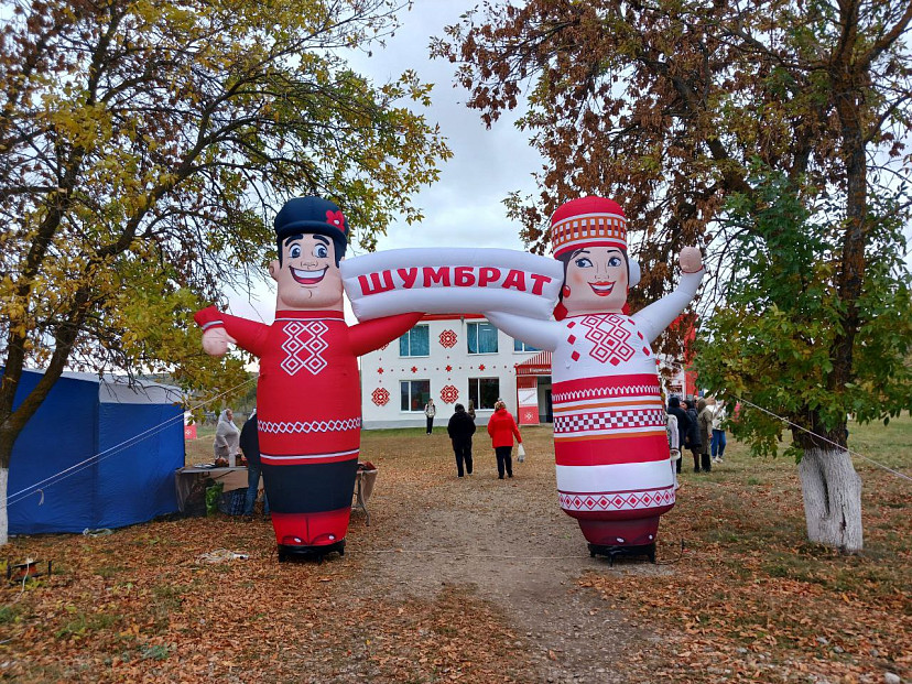 В саратовском селе гостей «Шумбрата» встретили песнями разных народов 