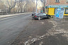 В Саратове иномарка сбила пешехода и протаранила автомат с водой