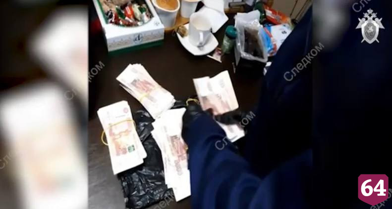 В Саратове осудили посредника в передаче взятки начальнику отдела полиции