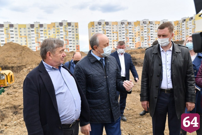 Радаев потребовал ускорить строительство Дворца водных видов спорта