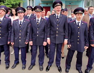 Саратовский актер показал кадры с площадки новых «Праздников»