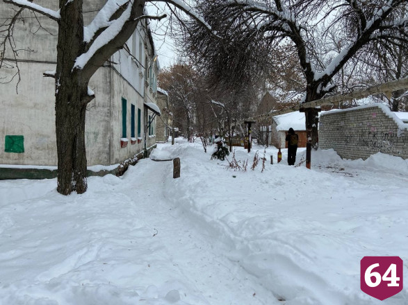 В Саратове для уборки снега не хватает дворников 