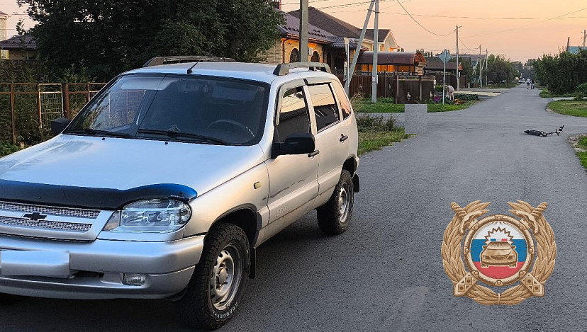 Мужчина на самокате не поделил дорогу с иномаркой автоледи 