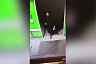 Саратовец поднял чужой телефон на улице и попал под статью