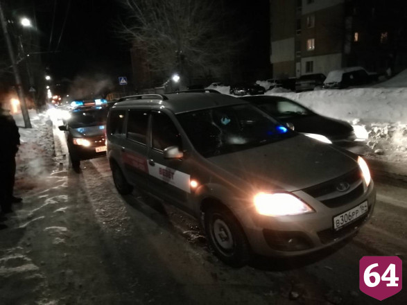 В Саратове таксист задавил мужчину