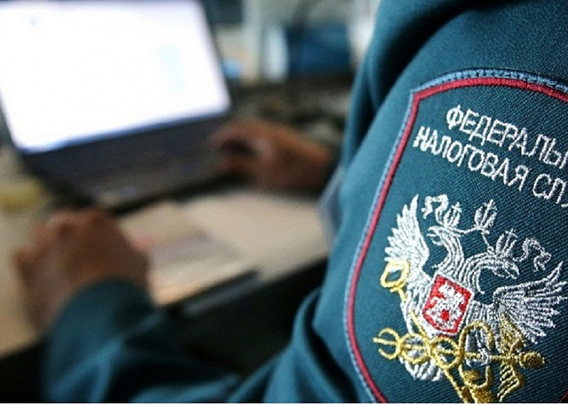 Сотрудник налоговой поставил на поток взятки от предпринимателей 