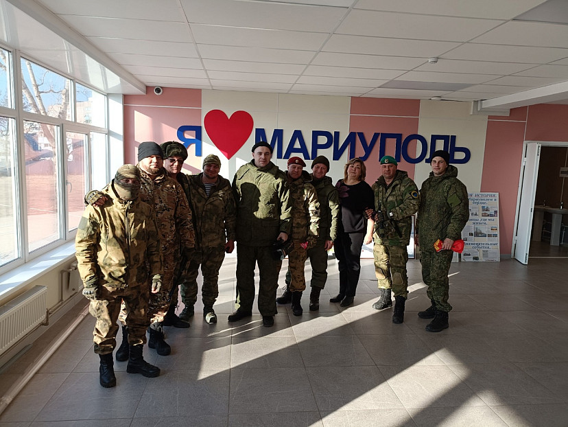 Саратовцы доставили гуманитарную помощь в школу Мариуполя