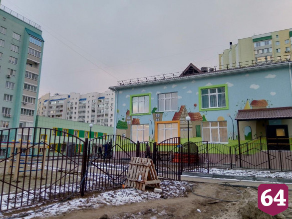 Строителям указали на недочеты в новых детских садах Саратова 