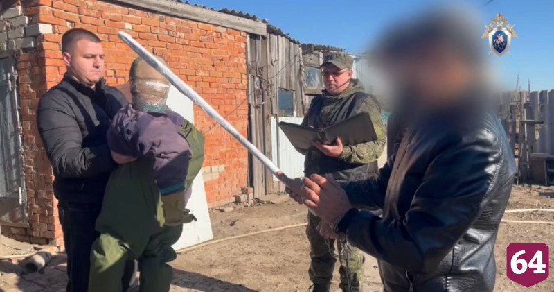 В Саратовской области мужчину убили трубой после спора о кормлении свиней
