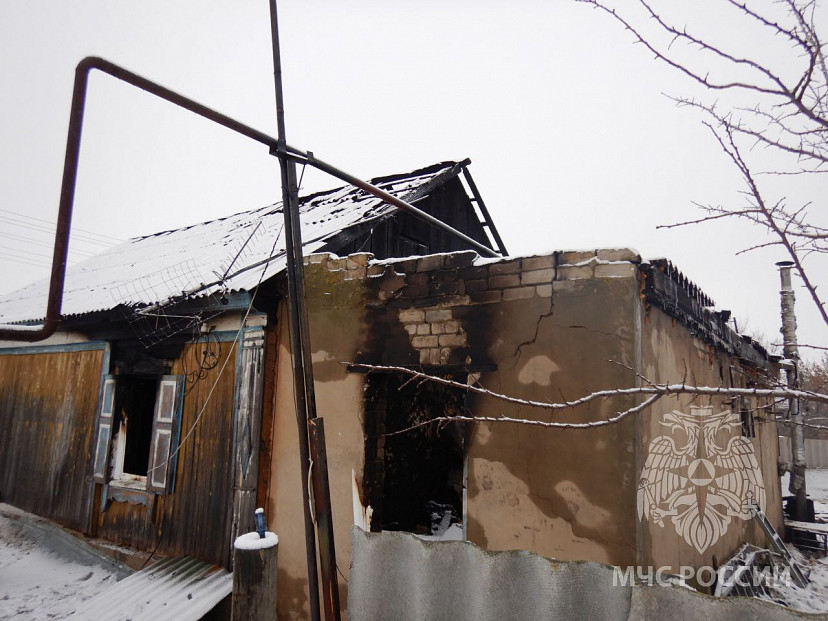 Женщина погибла на пожаре под Саратовом