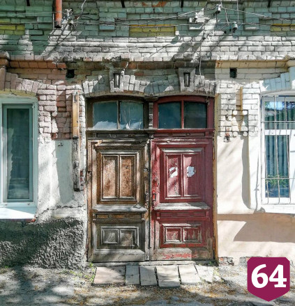 Жителей попросили фотографировать двери для сохранения души Саратова