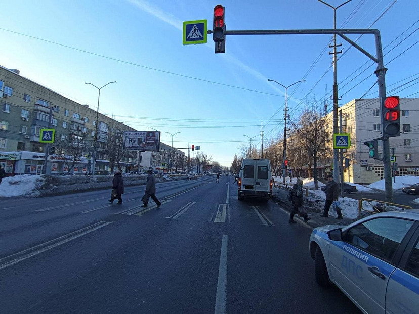 Рейсовый автобус сбил женщину на проспекте Строителей