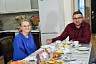 Саратовский губернатор сыграл в шахматы с сыном многодетных родителей